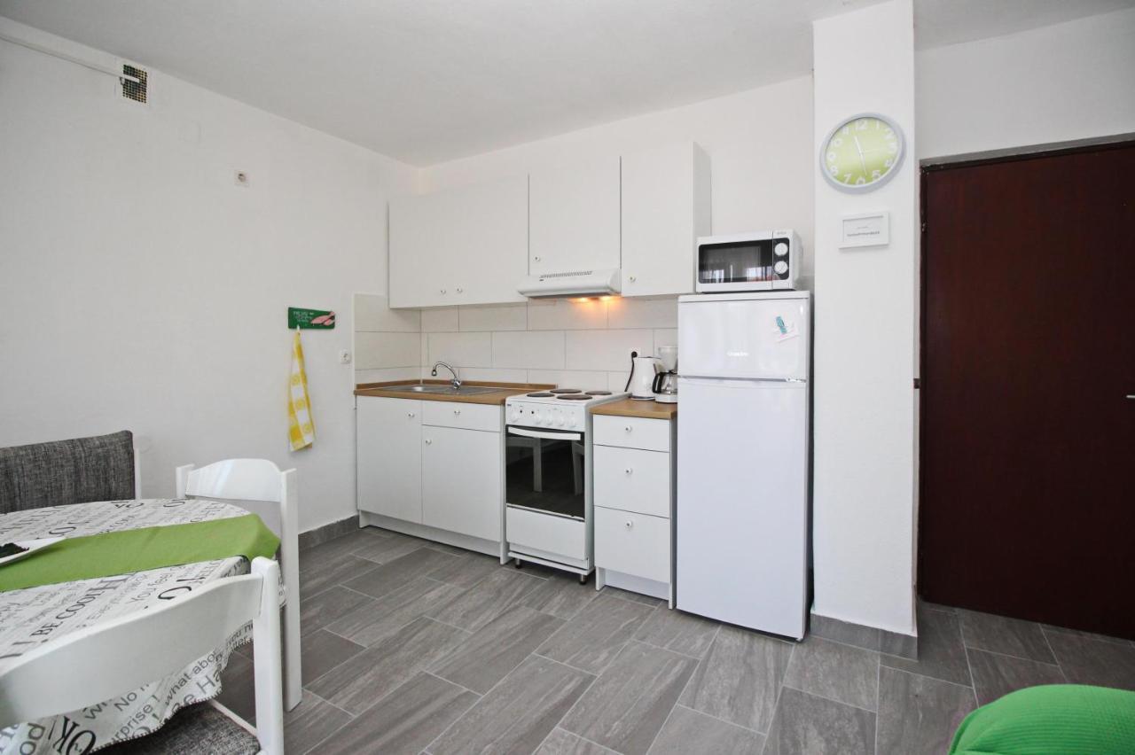 Rose 3 Apartment Baska  Luaran gambar