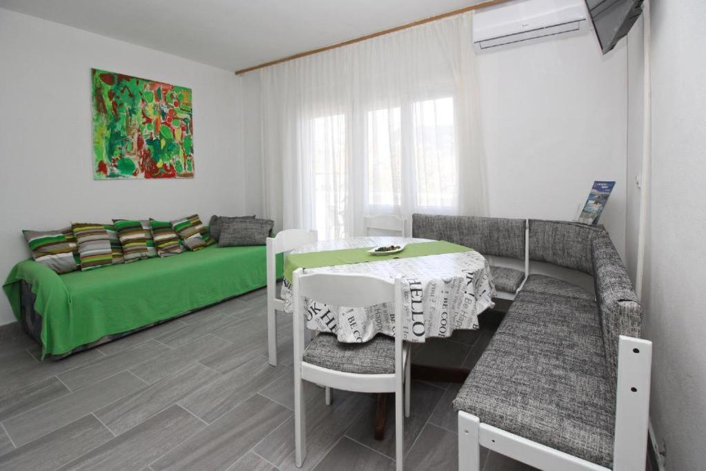 Rose 3 Apartment Baska  Luaran gambar